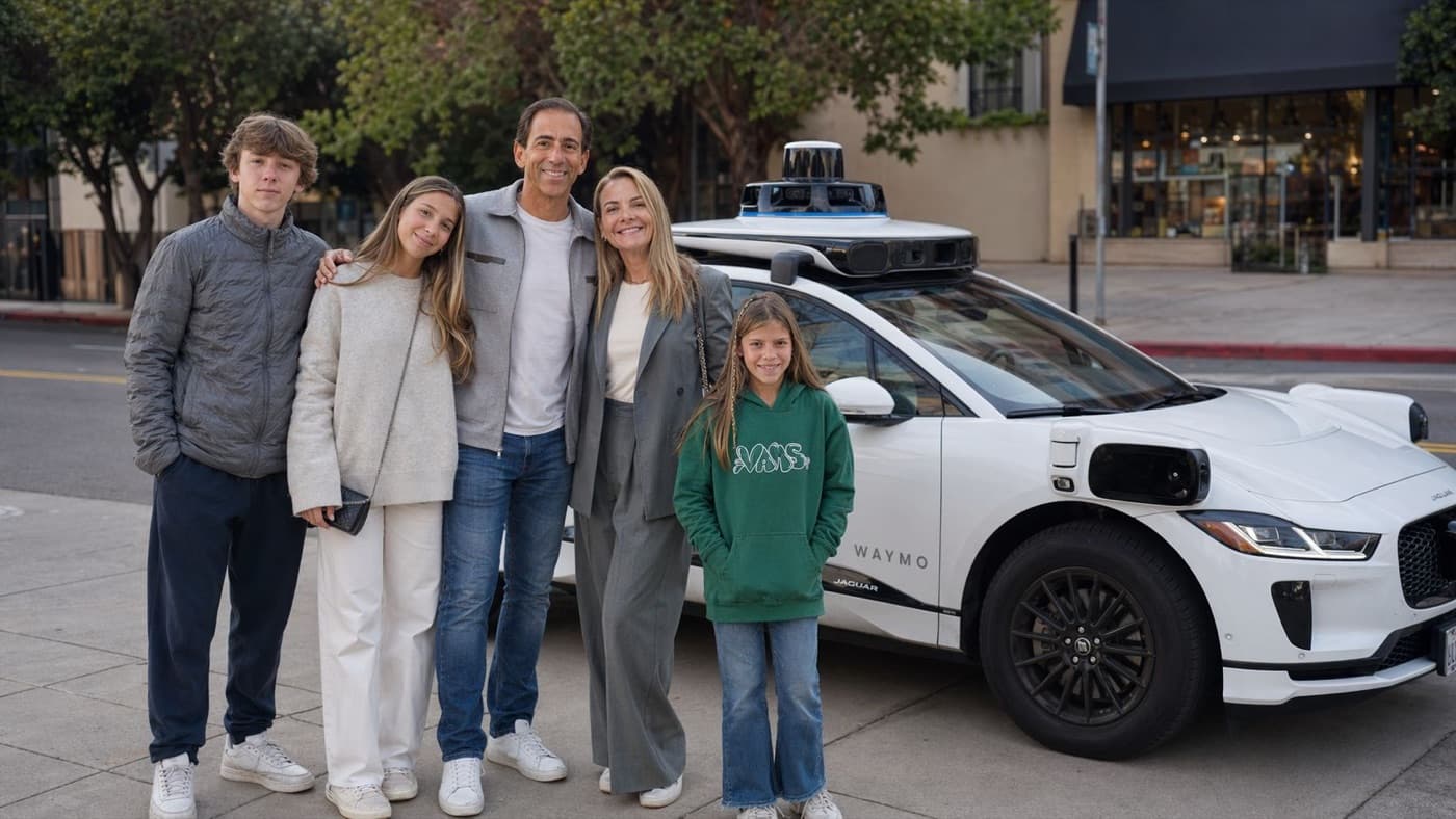 Waymo vs Tesla: duas filosofias para chegar ao mesmo destino